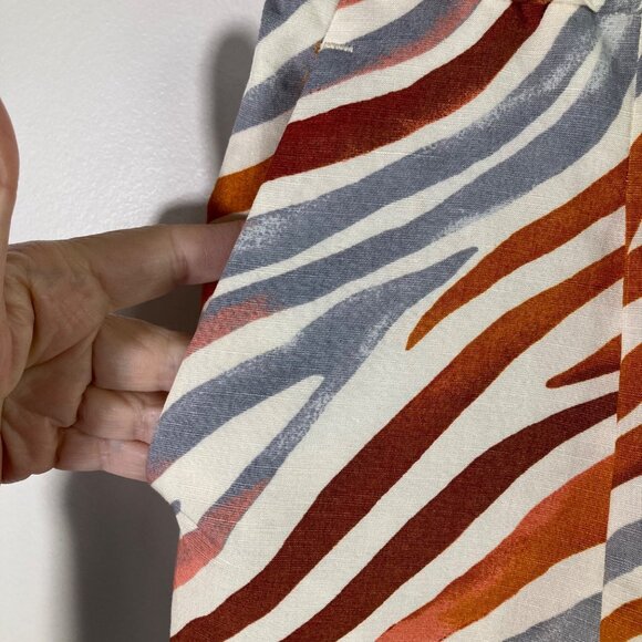 Womens Ann Taylor Tapered Leg Chino Pants Animal Print  L - Picture 4 of 8